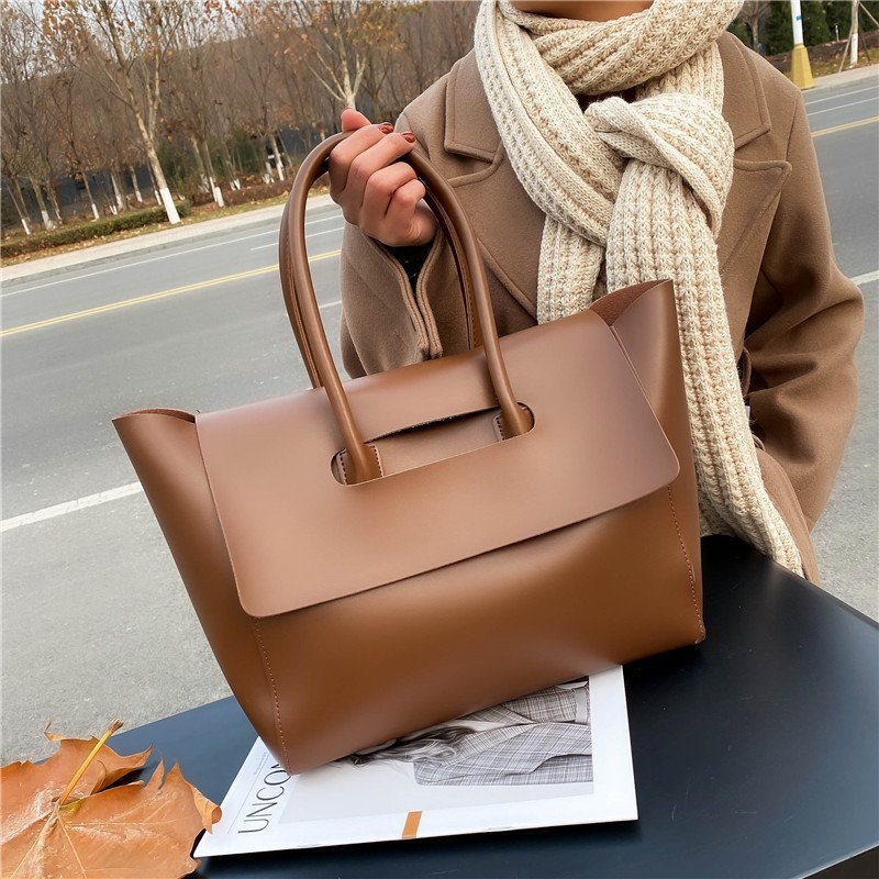 Fashion Women Large Capacity Shoulder Bag – Retro Tote Handbag Solid Color