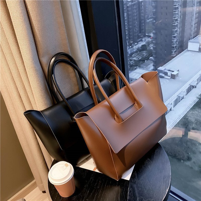 Fashion Women Large Capacity Shoulder Bag – Retro Tote Handbag Solid Color