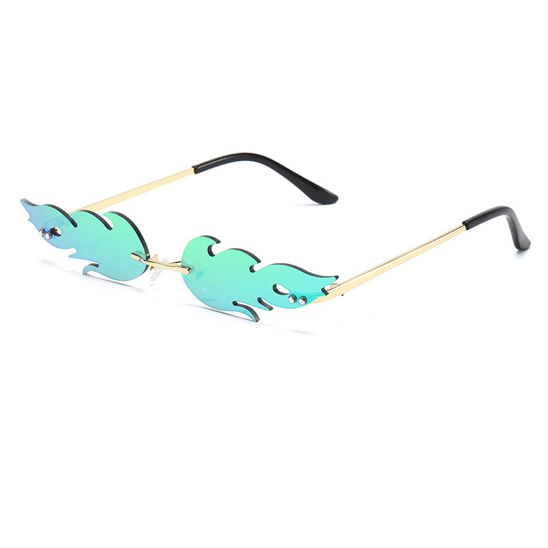 Flame Metallic Sunglasses for Women – Stylish Retro UV Protection Shades