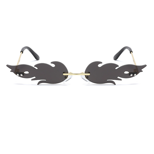 Flame Metallic Sunglasses for Women – Stylish Retro UV Protection Shades