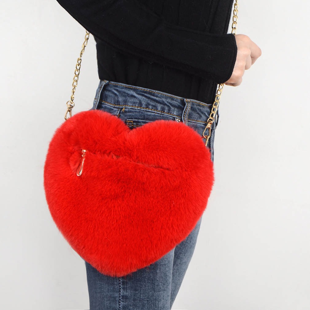 Love Heart Plush Chain Shoulder Bag for Women – Valentine Party Bag